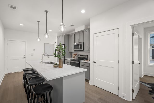 505 Community Ct Unit 101, Nashville, TN 37209