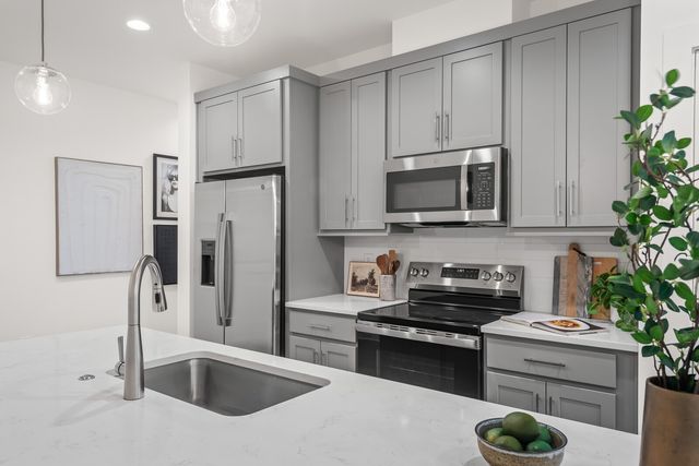 505 Community Ct Unit 101, Nashville, TN 37209