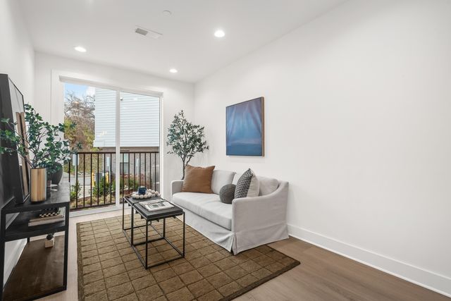 505 Community Ct Unit 101, Nashville, TN 37209