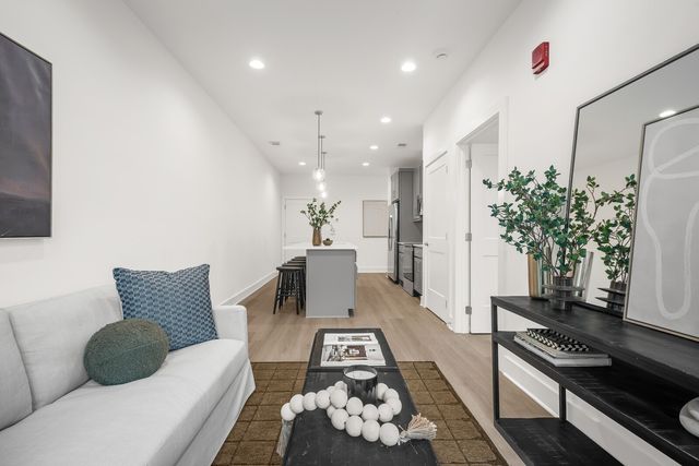 505 Community Ct Unit 101, Nashville, TN 37209