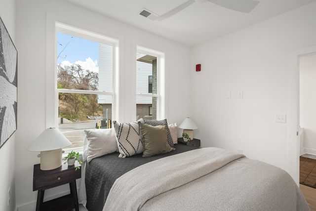 505 Community Ct Unit 101, Nashville, TN 37209