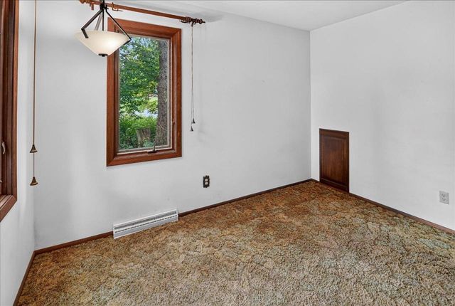 5519 Pheasant Hill Road, Monona, WI 53716