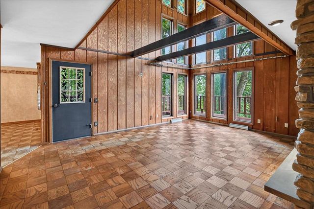 5519 Pheasant Hill Road, Monona, WI 53716