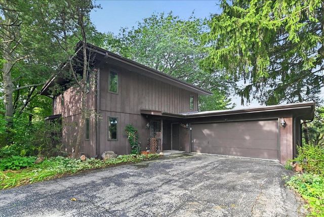 5519 Pheasant Hill Road, Monona, WI 53716