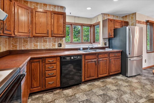 5519 Pheasant Hill Road, Monona, WI 53716