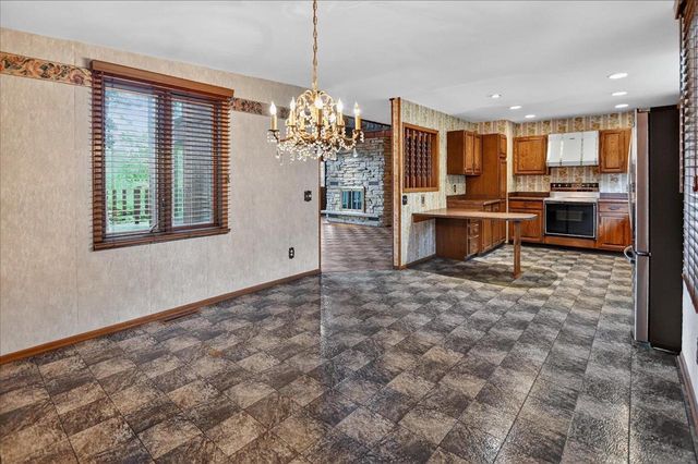5519 Pheasant Hill Road, Monona, WI 53716