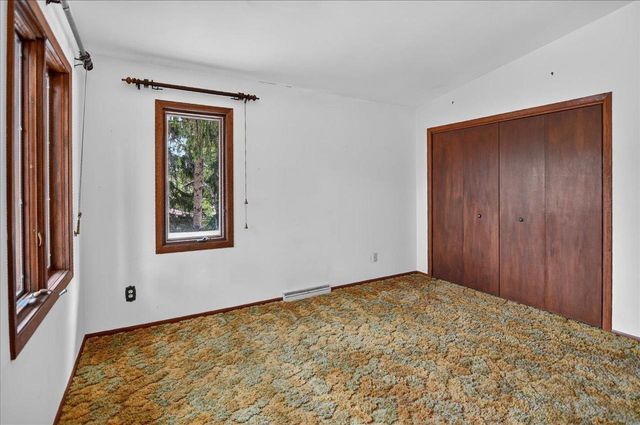 5519 Pheasant Hill Road, Monona, WI 53716