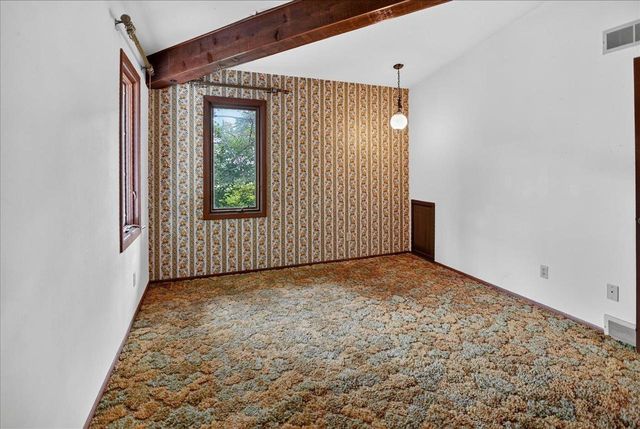 5519 Pheasant Hill Road, Monona, WI 53716