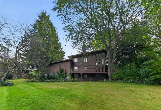 5519 Pheasant Hill Road, Monona, WI 53716