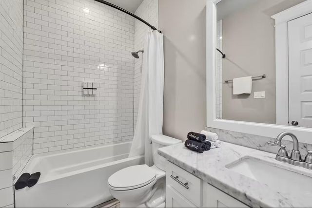 1006 Enid Street B, Houston, TX 77009