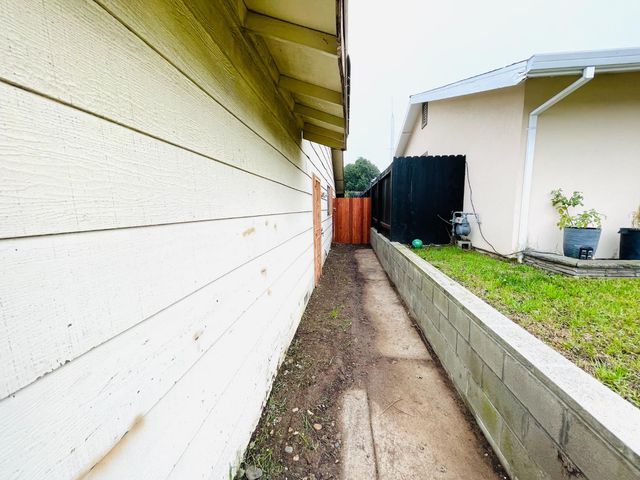 4116 Stonecutter Way, North Highlands, CA 95660