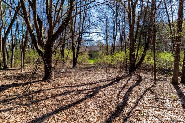 4450 Blood Road, Metamora, MI 48455