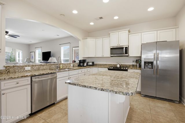 5006 Seaward Court, Southport, NC 28461