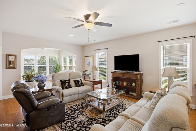 5006 Seaward Court, Southport, NC 28461