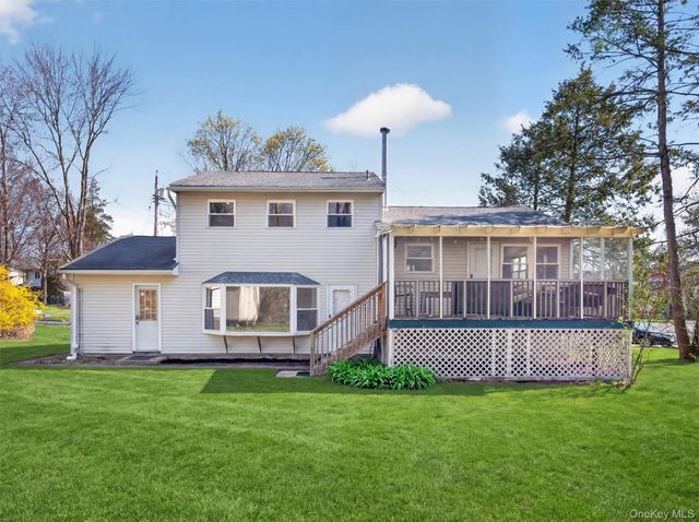 15 Cypress Lane, Orangeburg, NY 10962
