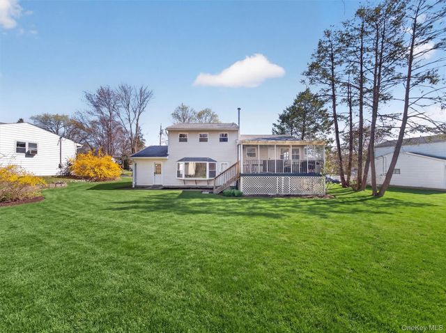 15 Cypress Lane, Orangeburg, NY 10962