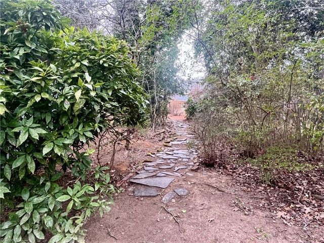 278 Forest Park Drive, Denton, NC 27239