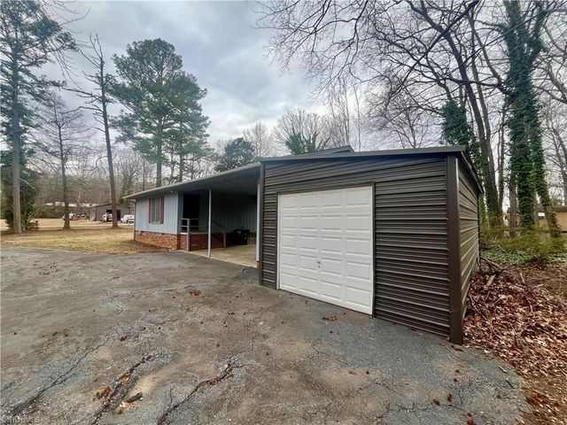 278 Forest Park Drive, Denton, NC 27239