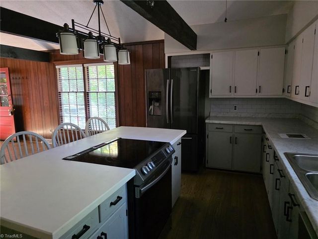 278 Forest Park Drive, Denton, NC 27239