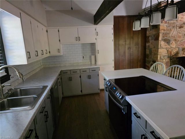 278 Forest Park Drive, Denton, NC 27239