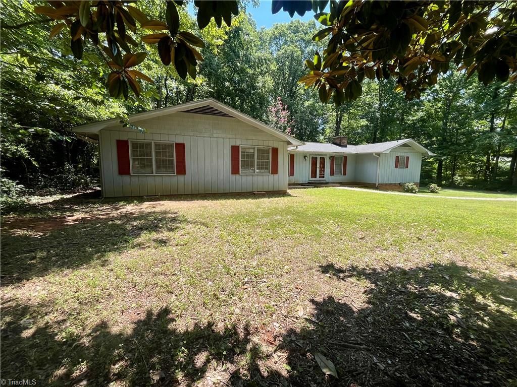 278 Forest Park Drive, Denton, NC 27239