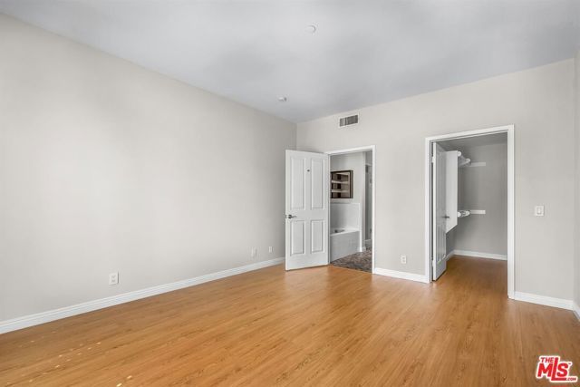 117 S Clark Drive 305, Los Angeles, CA 90048