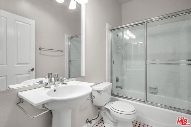 117 S Clark Drive 305, Los Angeles, CA 90048