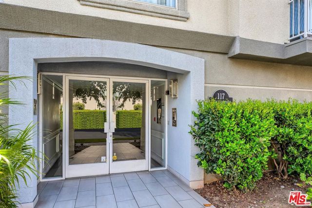 117 S Clark Drive 305, Los Angeles, CA 90048