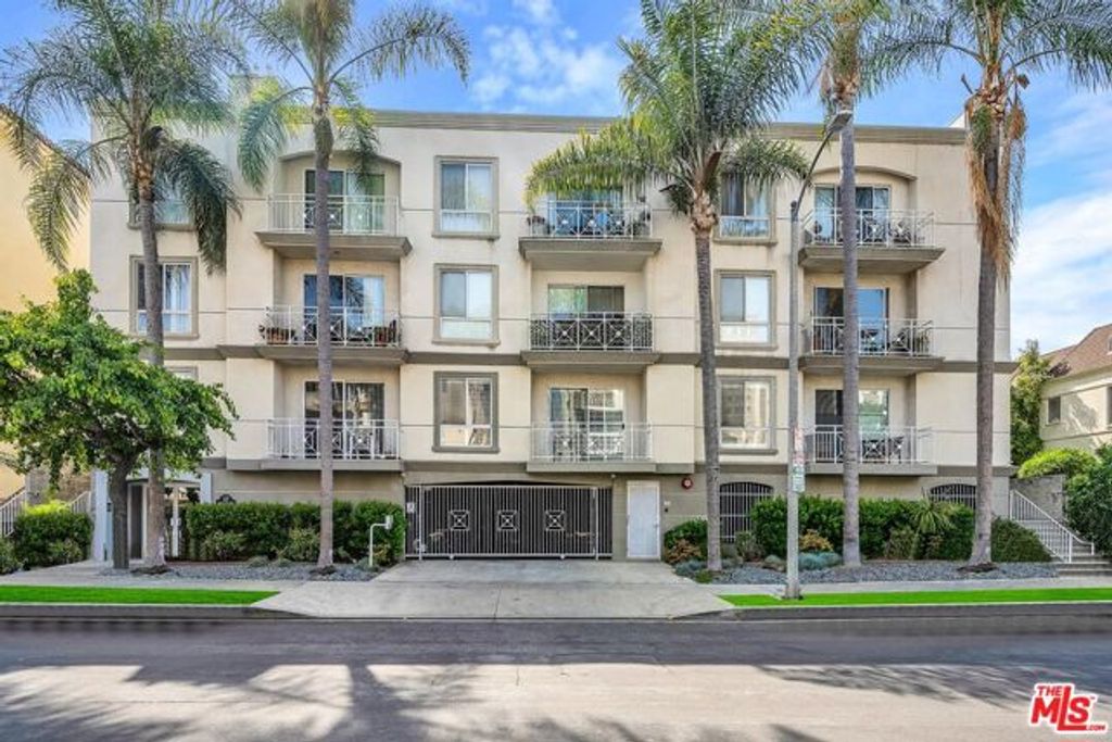 117 S Clark Drive 305, Los Angeles, CA 90048