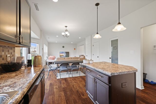 1507 Glen Canyon Drive, Greenwood, IN 46143