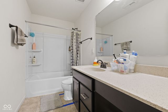 1507 Glen Canyon Drive, Greenwood, IN 46143