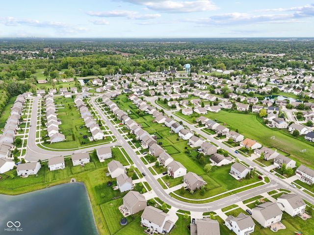 1507 Glen Canyon Drive, Greenwood, IN 46143