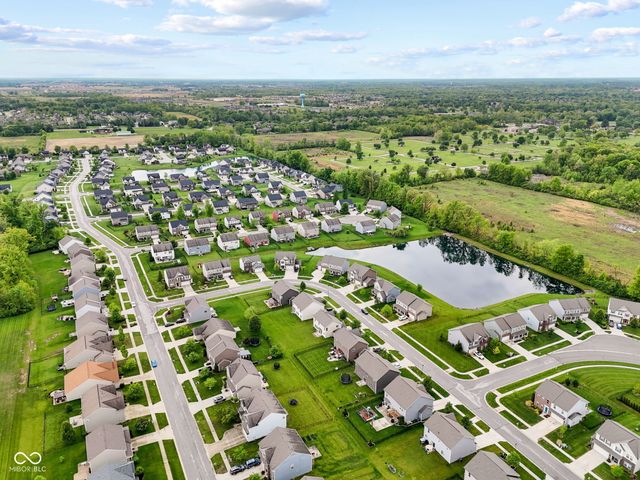1507 Glen Canyon Drive, Greenwood, IN 46143