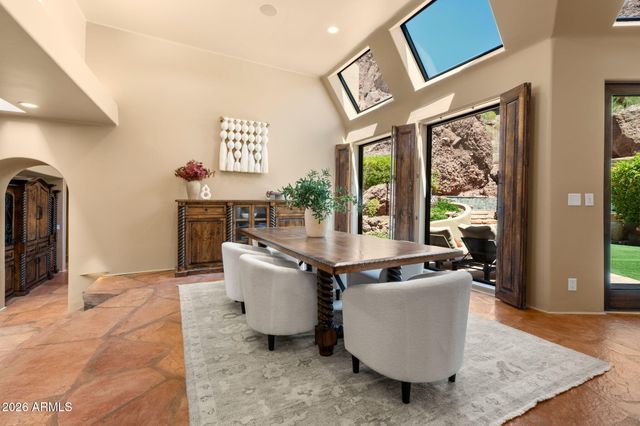 5341 N 46TH Street, Phoenix, AZ 85018