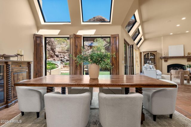 5341 N 46TH Street, Phoenix, AZ 85018