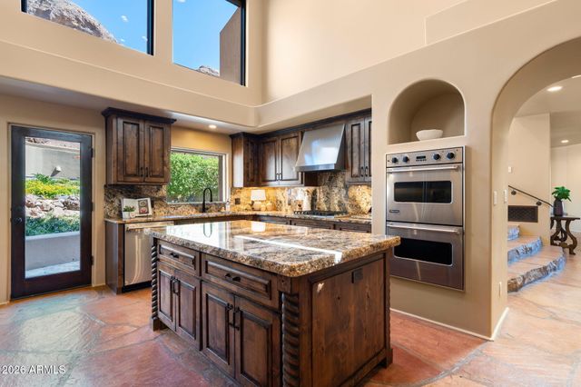 5341 N 46TH Street, Phoenix, AZ 85018
