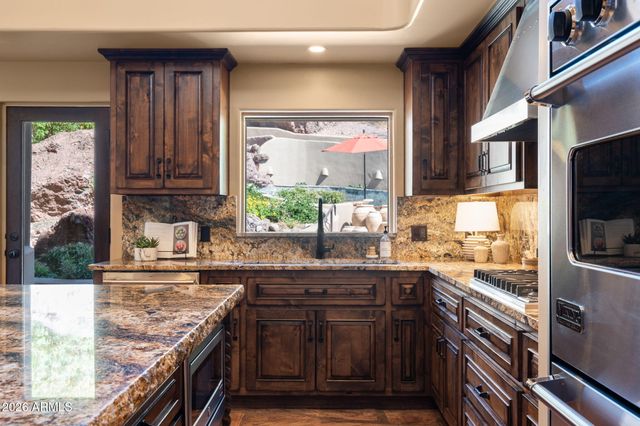 5341 N 46TH Street, Phoenix, AZ 85018
