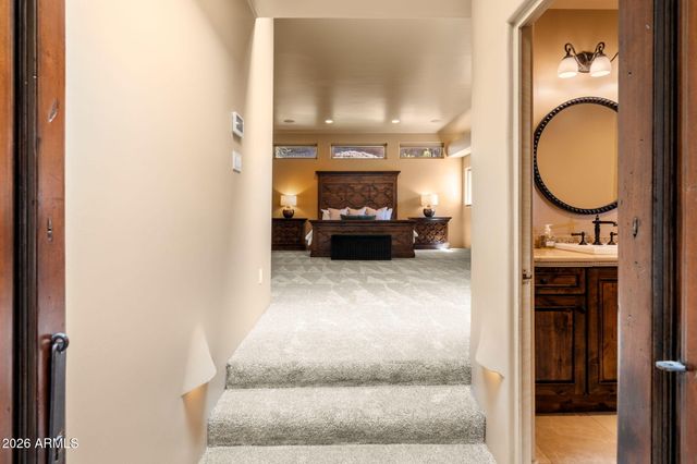 5341 N 46TH Street, Phoenix, AZ 85018