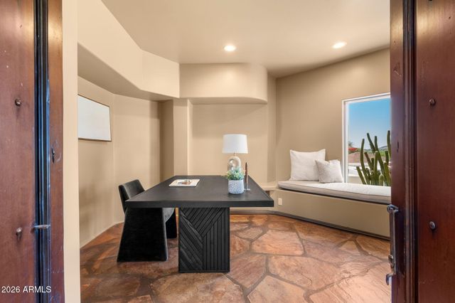 5341 N 46TH Street, Phoenix, AZ 85018