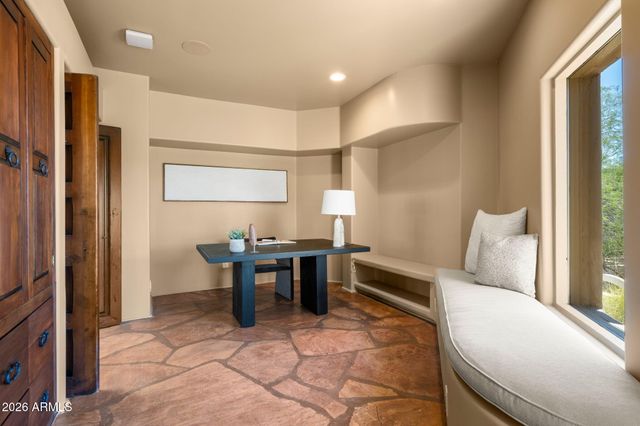 5341 N 46TH Street, Phoenix, AZ 85018