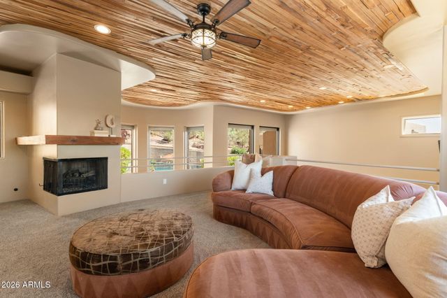 5341 N 46TH Street, Phoenix, AZ 85018