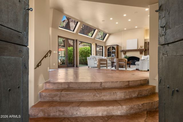 5341 N 46TH Street, Phoenix, AZ 85018