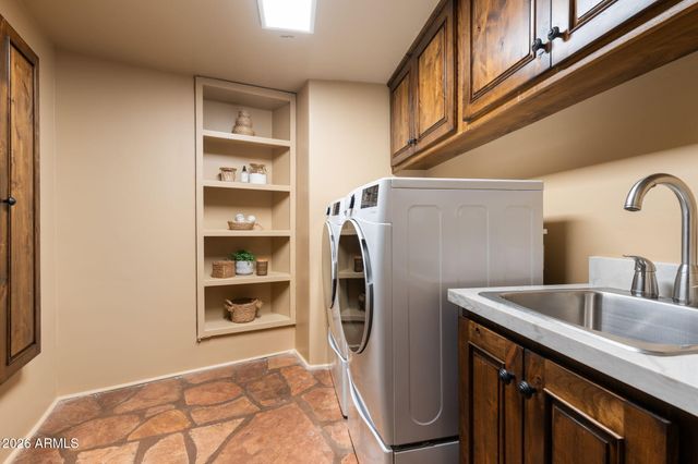 5341 N 46TH Street, Phoenix, AZ 85018