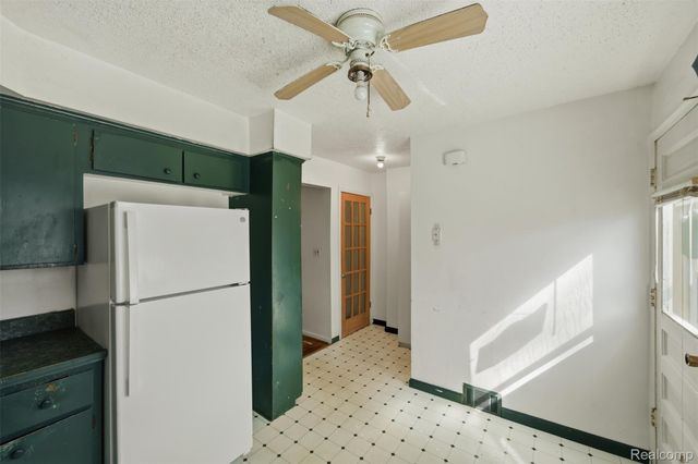 29250 Tessmer Court, Madison Heights, MI 48071