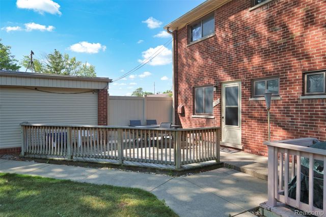 29250 Tessmer Court, Madison Heights, MI 48071