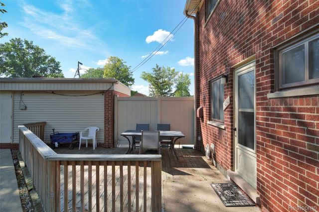 29250 Tessmer Court, Madison Heights, MI 48071