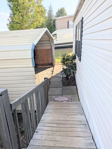 712 Ohenry Drive, Inman, SC 29349