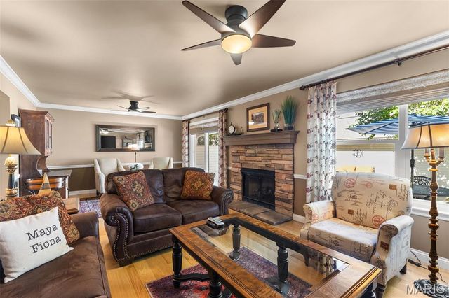 5431 Vicar Court, St Louis, MO 63119