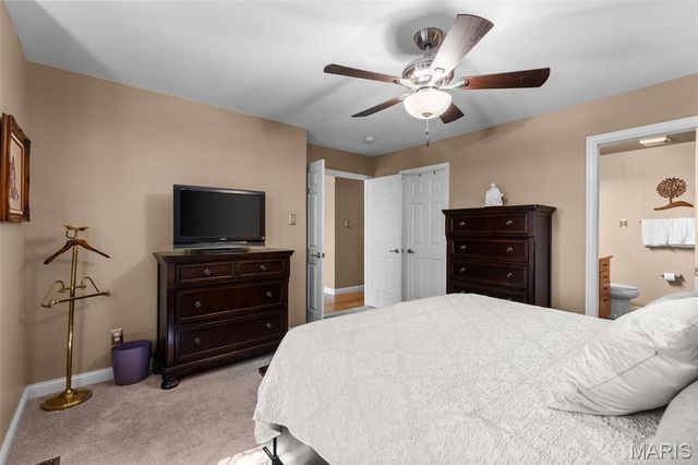 5431 Vicar Court, St Louis, MO 63119