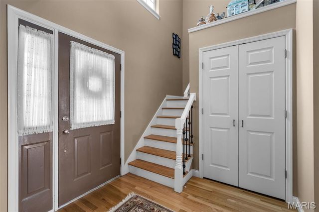 5431 Vicar Court, St Louis, MO 63119